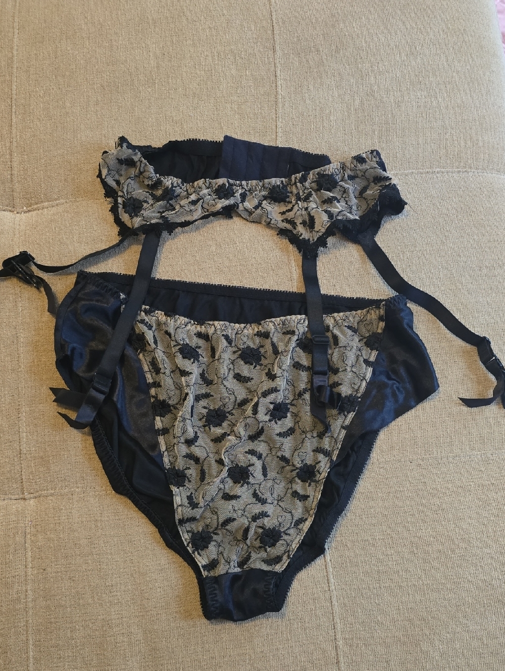 Black Embroidered Panty & Garter Set
